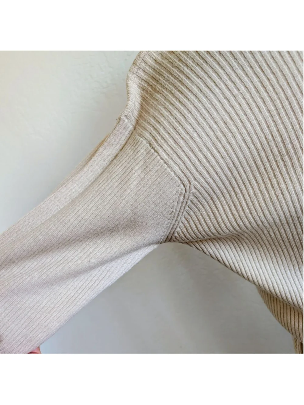 Cream Ribbed Turtleneck Sweater Quiet Luxury Minimalist Layering Knit Medium